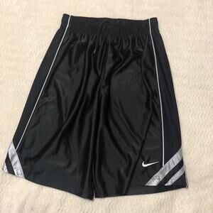 NIKE Sports Shorts Polyester Elastic Wasit Size Boys Kids L Retro Sport Athletic